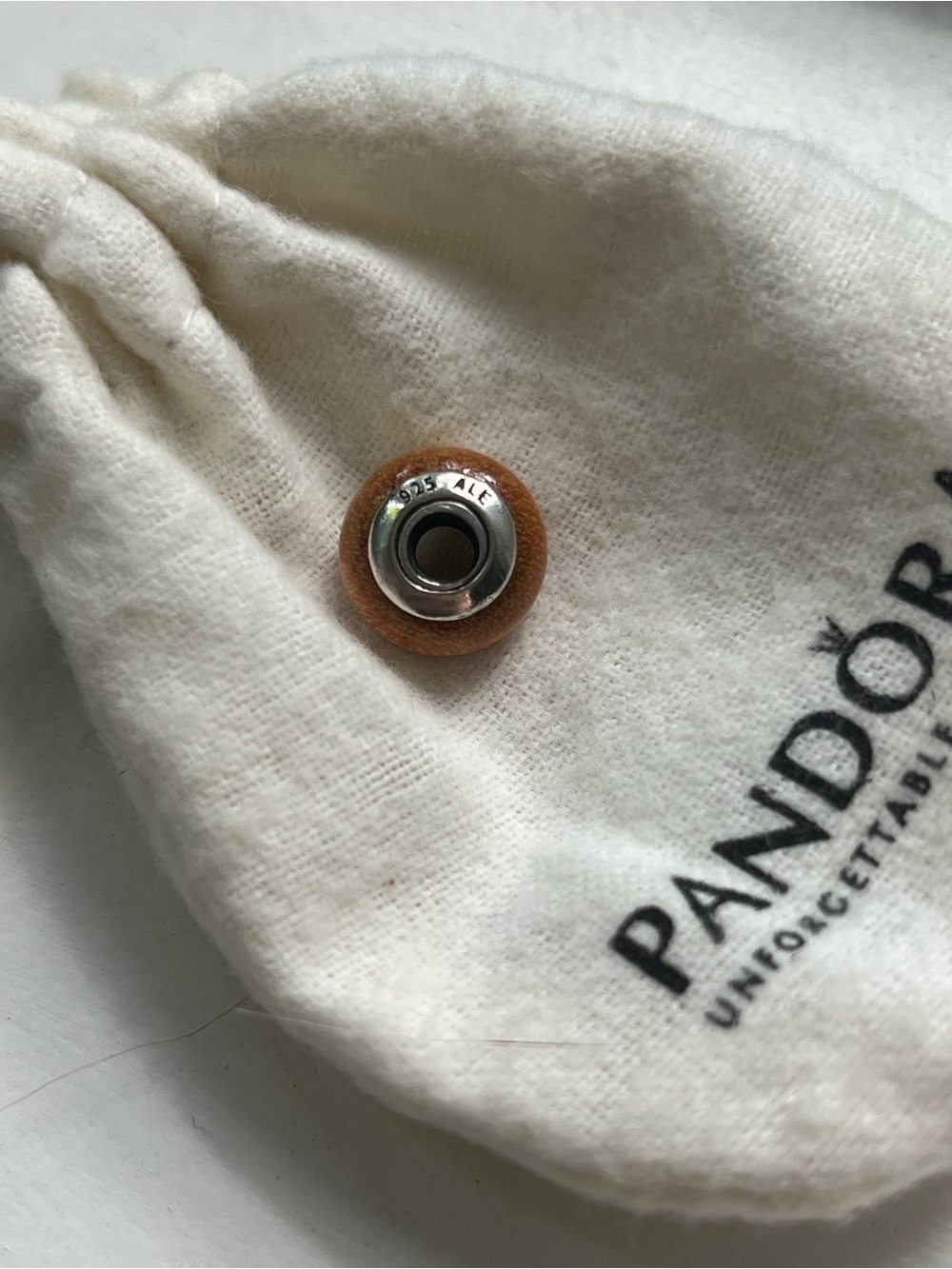 Pandora Pau Amarelo Wood Charm - Picture 5 of 6